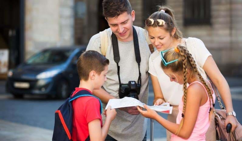 Family exploring London